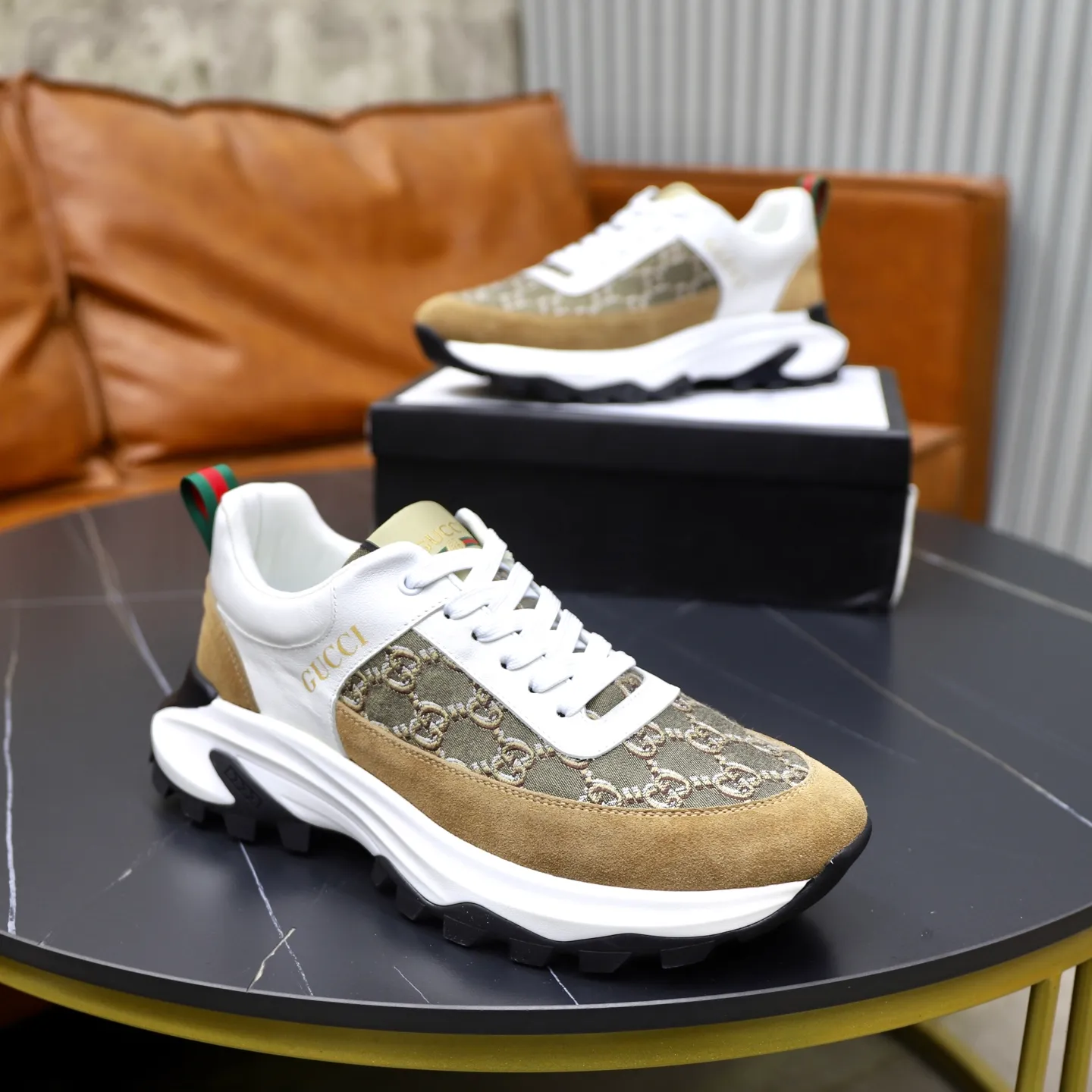 Ex-factory price: 462💰🙅‍♂️🙅‍♂️🙅‍♂️ Brand: GUCCI Standard code: 38-44 (45 customized) Grade: Same as the official website Material: Original leather splicing, comfortable and breathable lining, original wear-resistant outsole Style category: Men's fashionable casual shoes, running shoes, noble luxury brand elements, top luxury Color: actual picture color